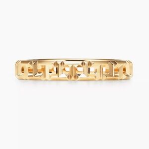 18k gold Tiffany T ring, narrow band